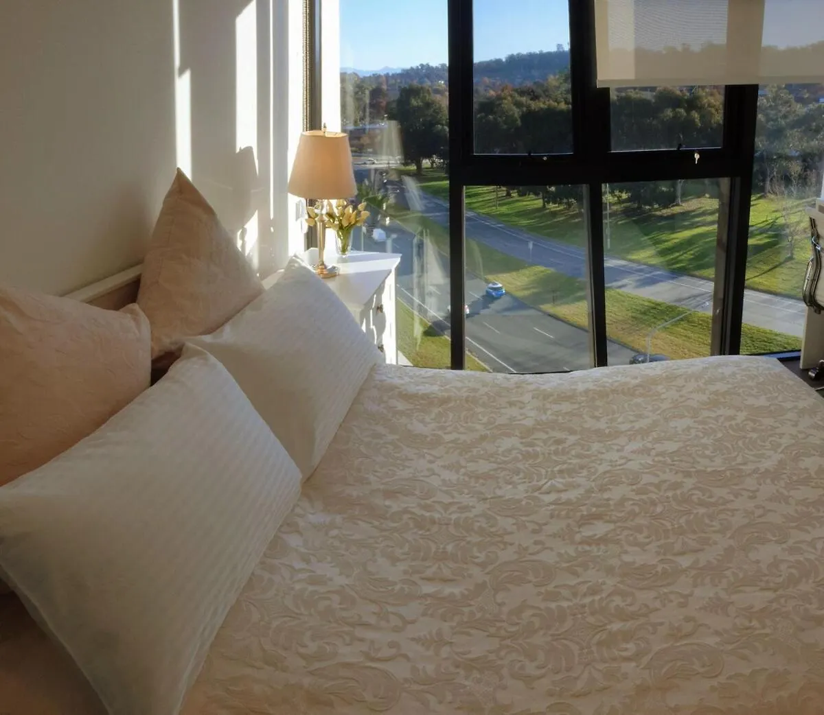 Brand New Sunny Apartment Comfy With Views - 2 Bedrooms 2 Baths 2 Parking Gym & Pool Canberra 0*,  Australia